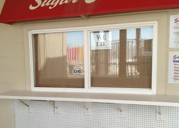 Sugar 122 By Albvr - With New Sofa, Ac And 32 Inch Smart Tv Holiday home